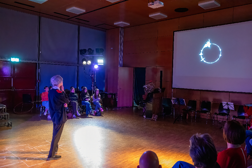 faust26-041-260410_k_k