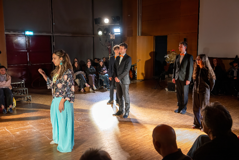faust26-081-260410_k_k
